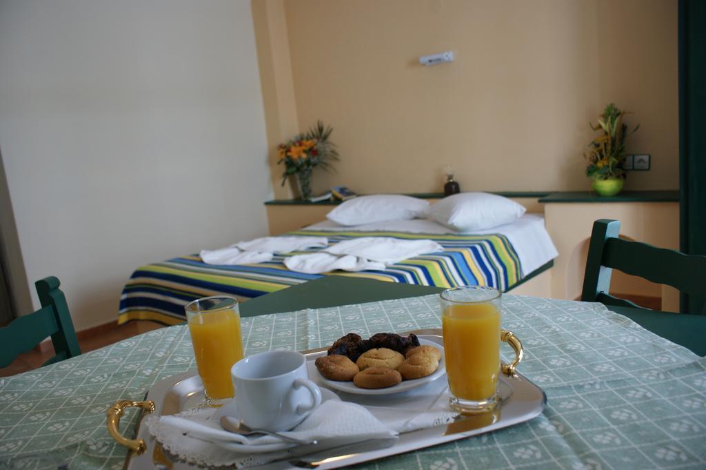 Jason Studios & Apartments Naxos City Room photo